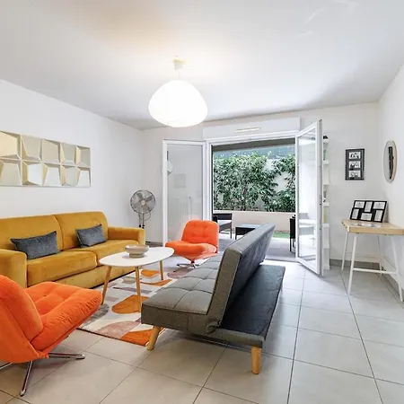 Apartment T2 Avec Terrasse Et Parking Privatif *